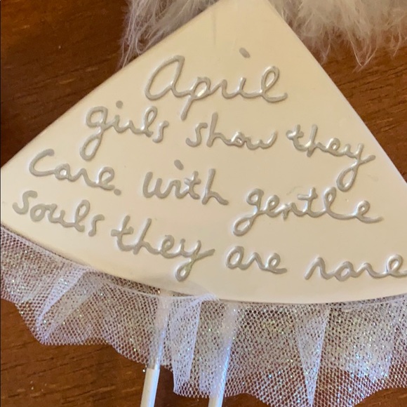 APRIL wall decal - Picture 2 of 3